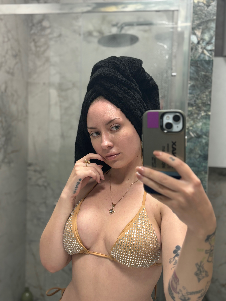 Nude girl KateV in Nuremberg